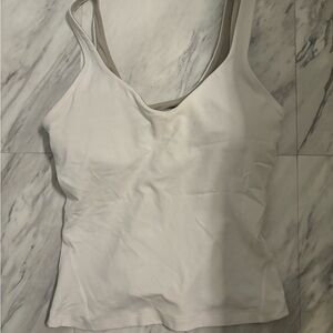 Lululemon Align top white, no pilling, only hung dry, removable cups